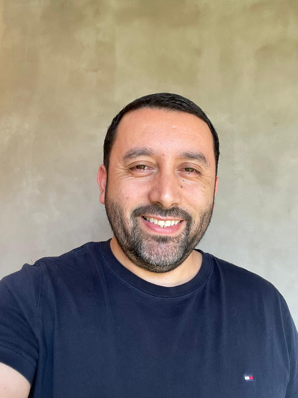 Fundador de KIU